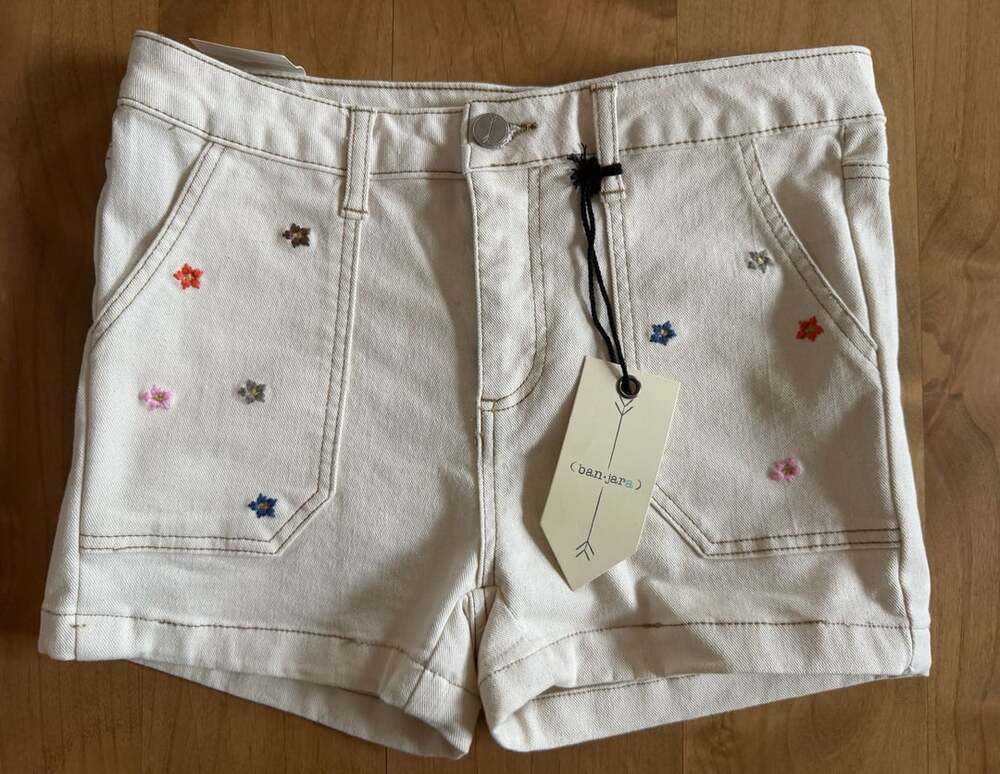 Banjara Floral Cream Denim Jean Shorts NEW Size 7/27